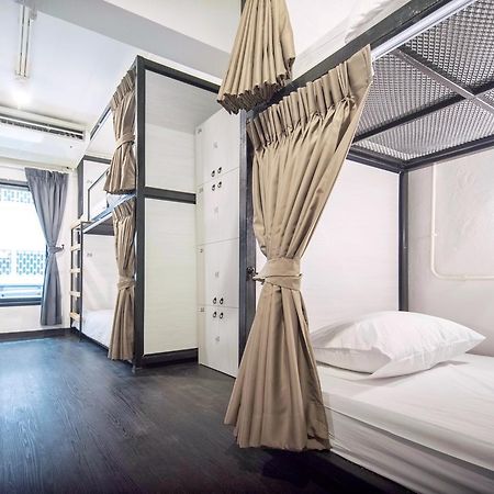 Moon House Hostel Bangkok Dış mekan fotoğraf