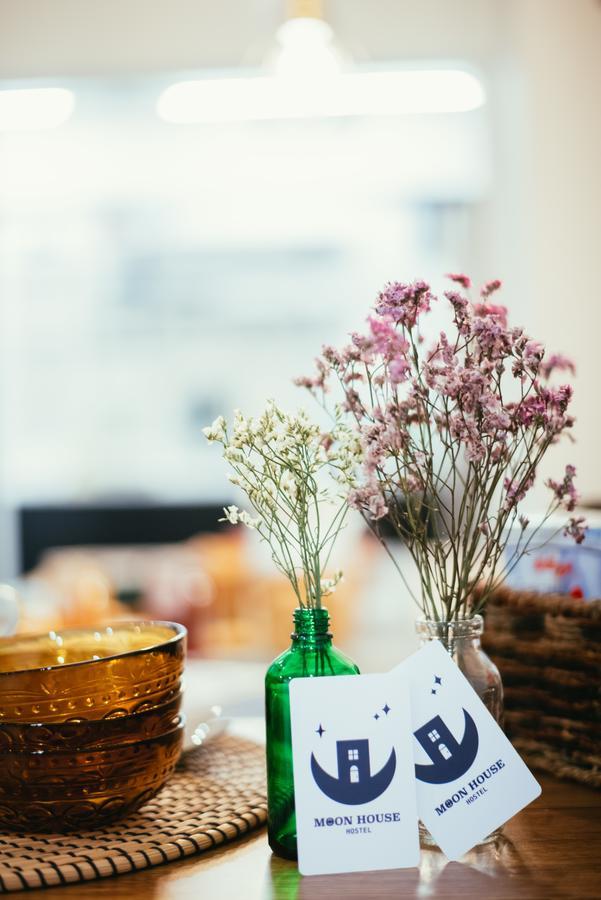 Moon House Hostel Bangkok Dış mekan fotoğraf