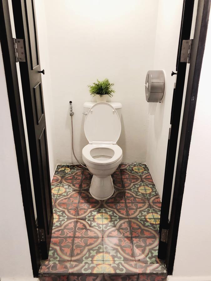 Moon House Hostel Bangkok Dış mekan fotoğraf
