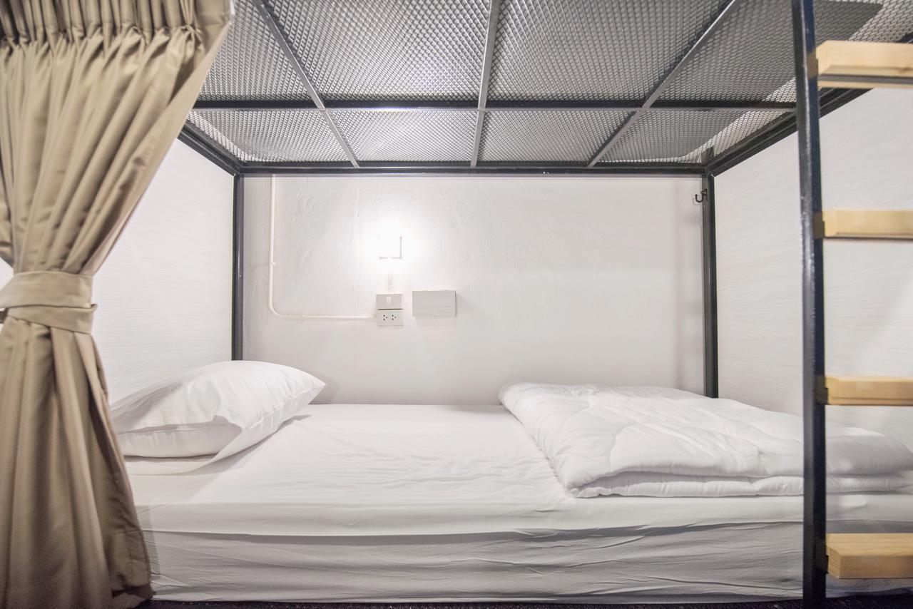 Moon House Hostel Bangkok Dış mekan fotoğraf